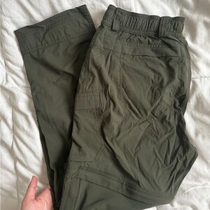 REI Women's Cargo Pants in Olive Green 6 petite
